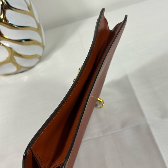 Louis Vuitton Sellier Dragonne Epi Clutch Sold - Picture 10 of 16